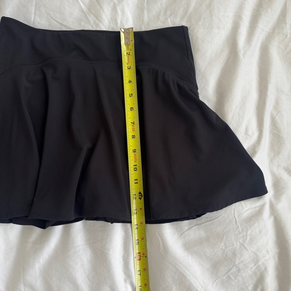 High-Waisted Black Flared Workout Skort - Picture 7 of 10